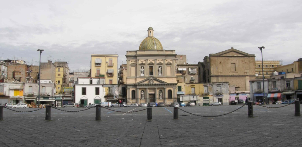 piazza-Mercato-napoli