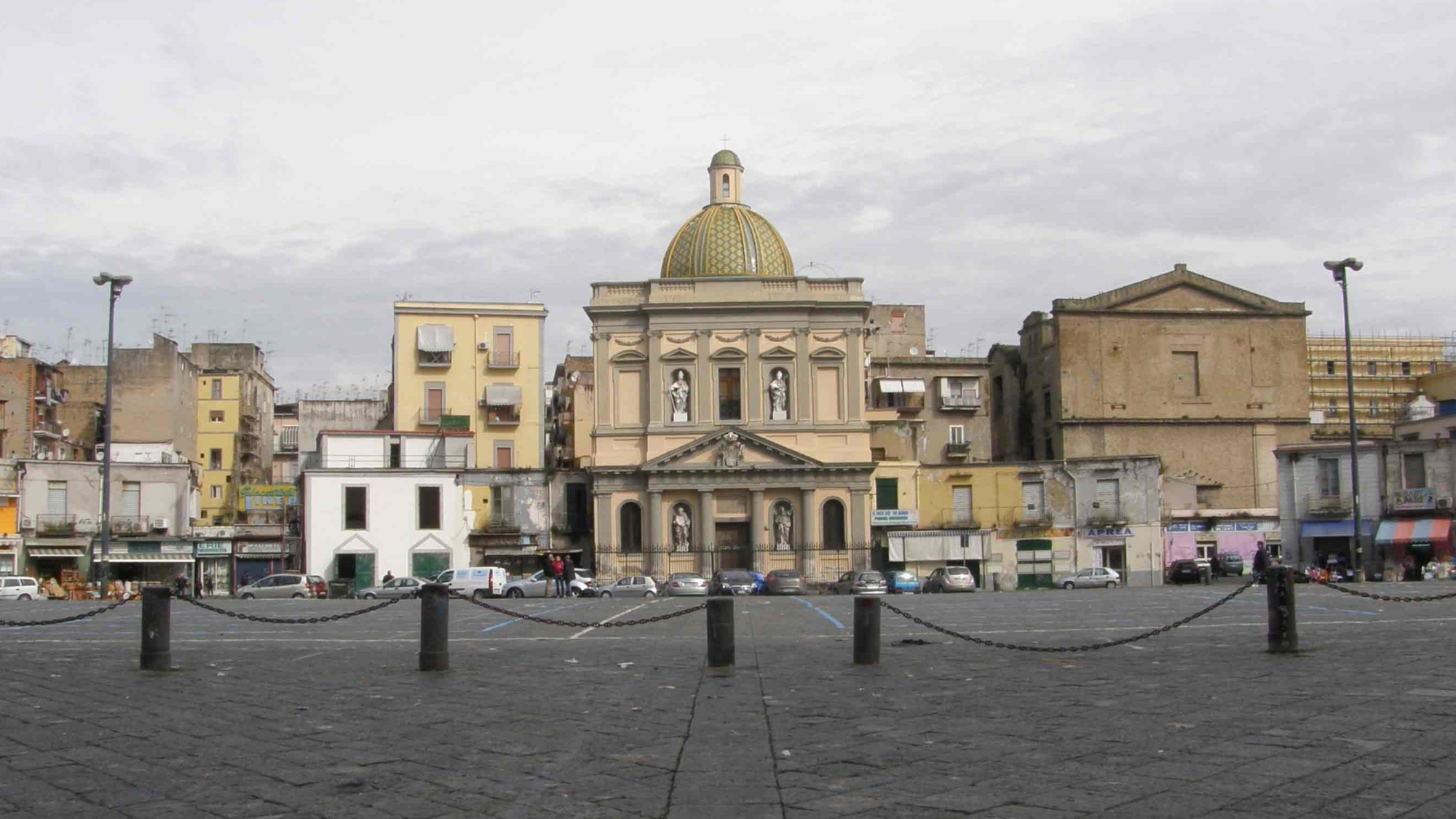 piazza-Mercato-napoli